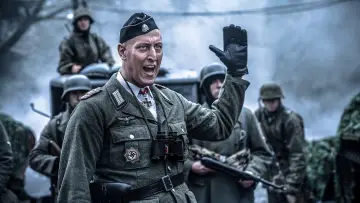 Задник до серіалу "Hitler