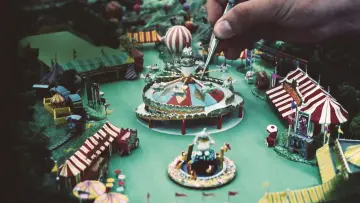 Задник до серіалу "The Imagineering Story" #1684494