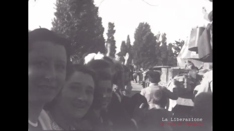 Відео до фільму La liberazione, un film di famiglia | LA LIBERAZIONE - UN FILM DI FAMIGLIA | La Liberazione filmata nel 1945 | HOT CORN