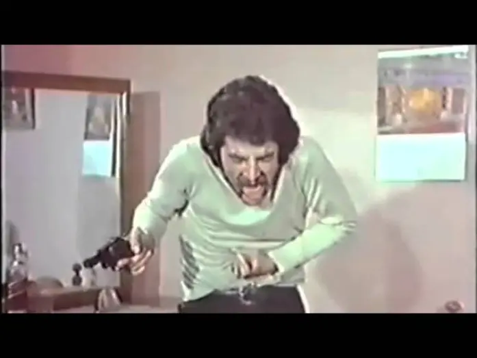 Відео до фільму Karate Girl | Worst movie death scene ever Turkish film "Kareteci Kız" (original=untouched)