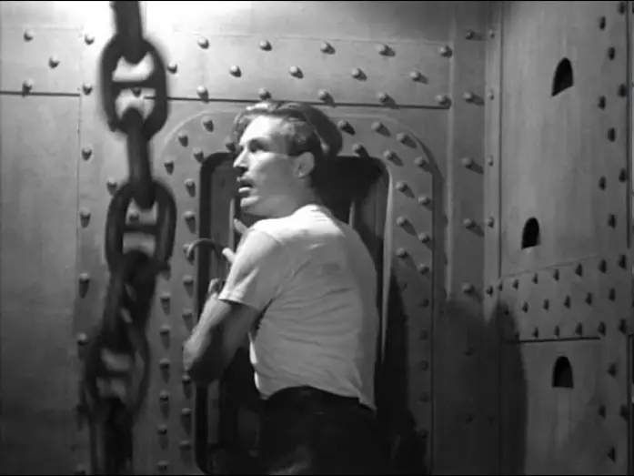 Відео до фільму The Ghost Ship | The Ghost Ship - Chains Scene