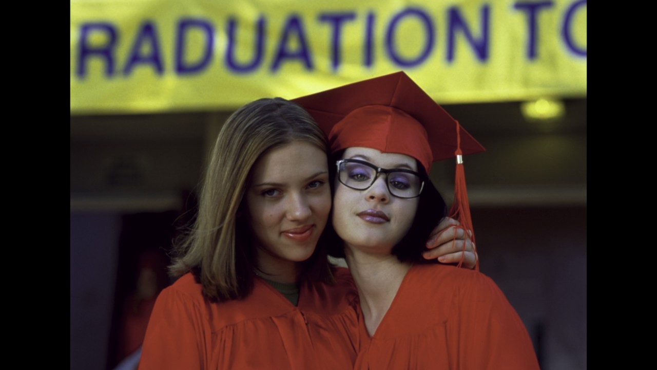 Відео до фільму Світ примар | Illeana Douglas, Scarlett Johansson, and Thora Birch on GHOST WORLD
