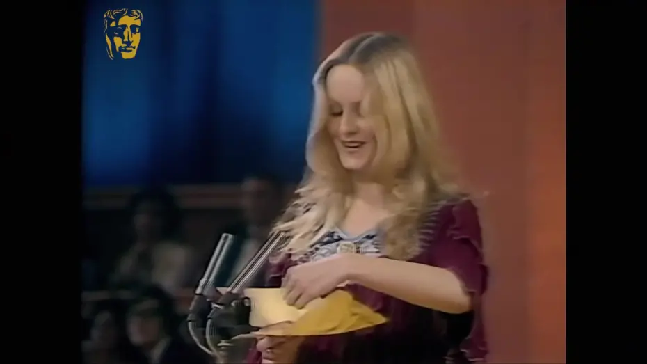 Відео до фільму Пролітаючи над гніздом зозулі | Jack Nicholson accepts his award on the set of One Flew Over the Cuckoo