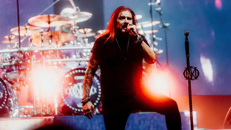 Відео до фільму Dream Theater - Quaranti&egrave;me: Live &agrave; Paris | Dream Theater - Overture 1928 / Strange D&eacute;j&agrave; Vu (Quaranti&egrave;me Live &agrave; Paris)