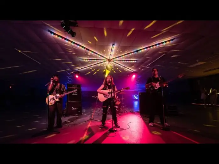 Відео до фільму Electric Jesus | Лето 86 - Официальный русский трейлер (2022)