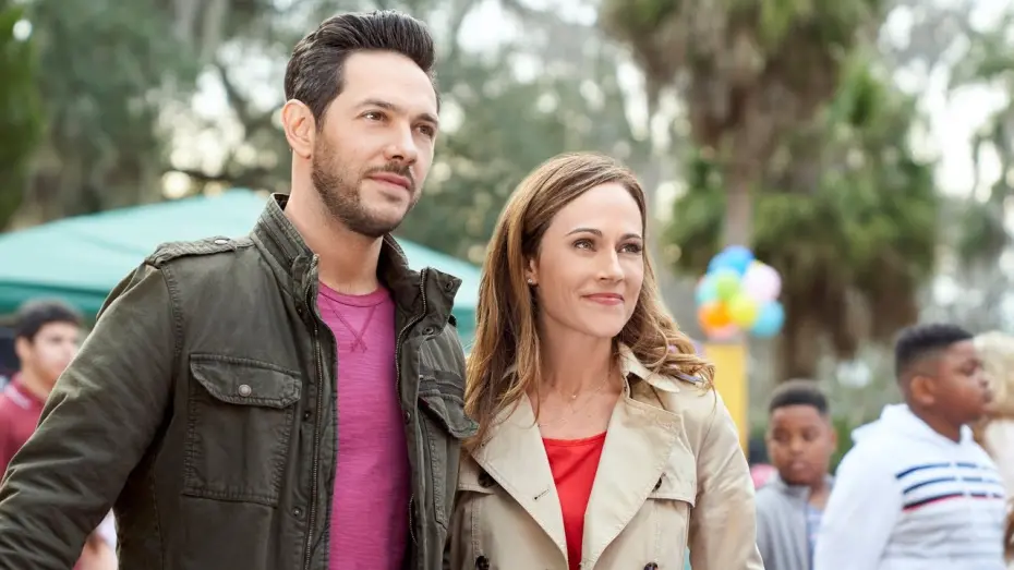 Відео до фільму Love to the Rescue | Preview - Love to the Rescue - Hallmark Channel