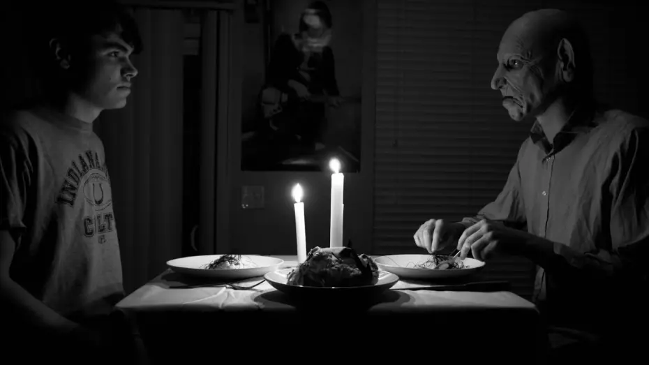 Відео до фільму Loose Thread | Loose Thread | Surrealist Horror Short Film