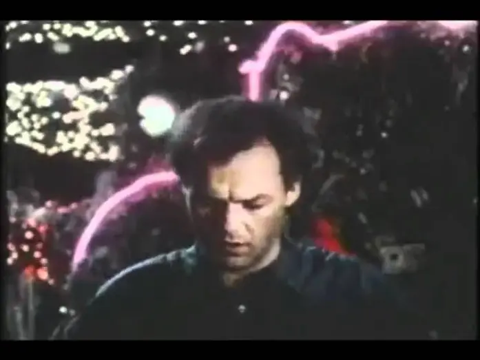 Відео до фільму The Squeeze | The Squeeze (1987) trailer