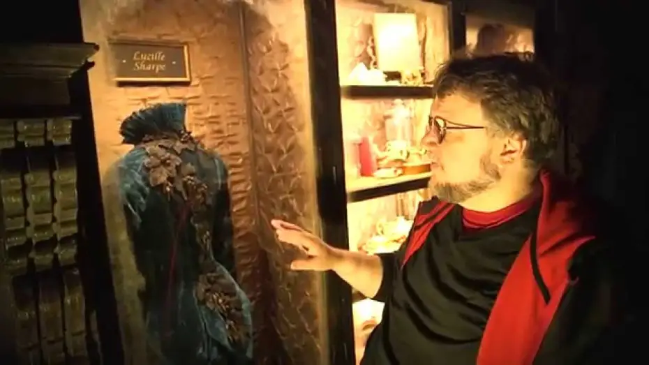 Відео до фільму Багряний пік | Gothic Gallery Tour with Guillermo del Toro (SDCC 2014)