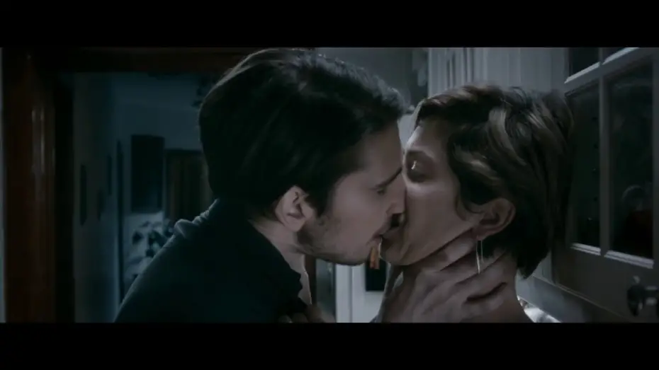 Відео до фільму In Perfect Health | Perfect Sanatos (2017) - Trailer