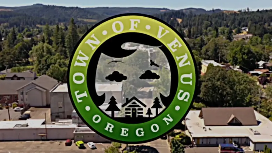 Відео до фільму Незнайомці: Частина друга | WELCOME TO VENUS, OREGON!