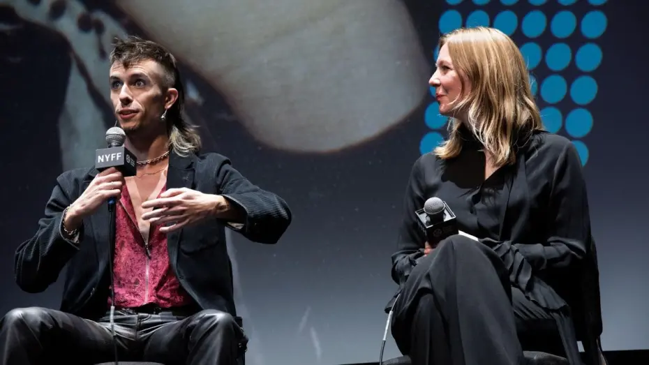 Відео до фільму Вся краса і кровопролиття | Laura Poitras, Harry Cullen & Megan Kapler on All the Beauty and the Bloodshed | NYFF60