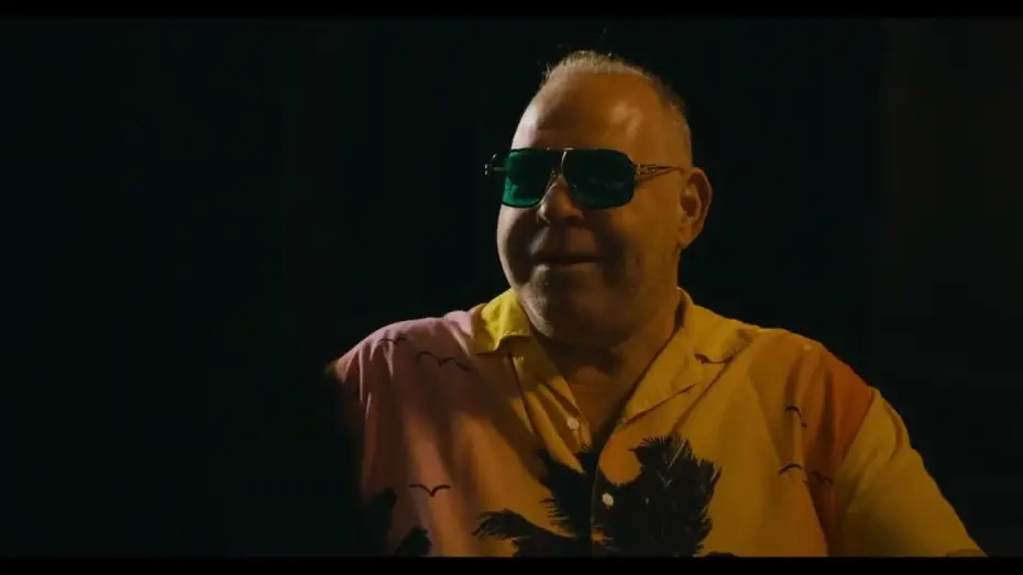 Відео до фільму Director