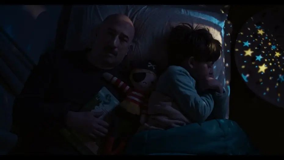 Відео до фільму Goodbye Las Lilas | ADIÓS A LAS LILAS - TRAILER OFICIAL