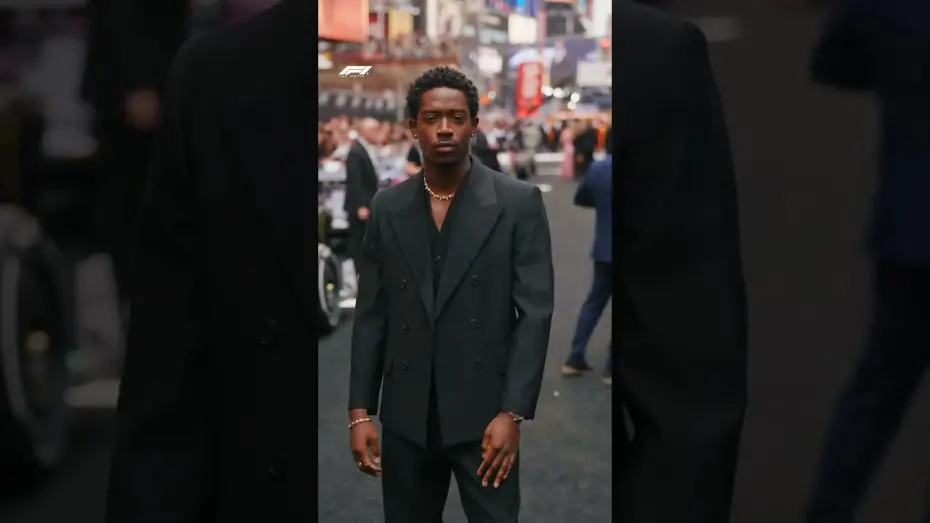 Відео до фільму F1 | Damson Idris arriving in true F1 style at the World Premiere last night