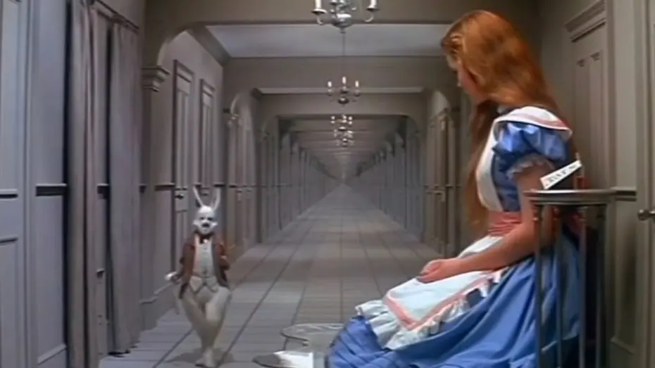 Відео до фільму Пригоди Аліси в Країні чудес | Alice’s Adventures in Wonderland (1972) [16:9 Widescreen Version] {BETTER VERSION UPLOADED}