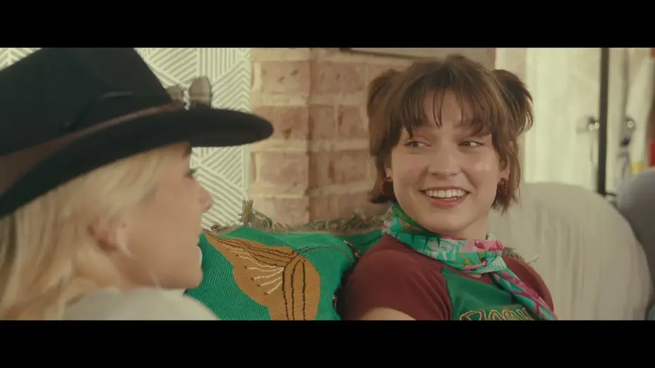 Відео до фільму The Space Between | The Space Between Trailer