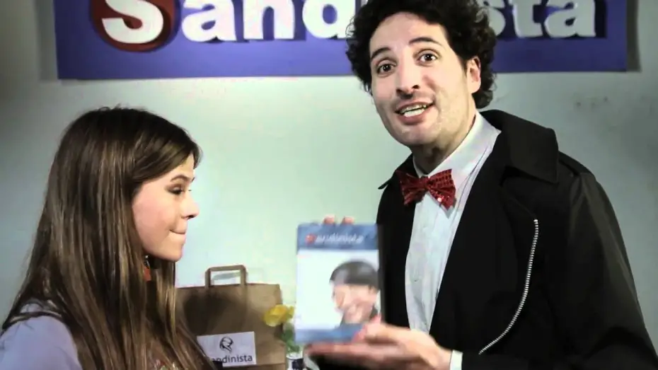 Відео до фільму The Monster Machine and the Girl of My Dreams | "La m&aacute;quina que escupe monstruos y la chica de mis sue&ntilde;os" - Trailer