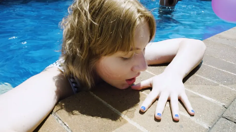 Відео до фільму Chlorine | CHLORINE (official video) - brooke