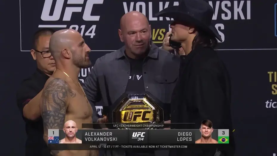 Відео до фільму UFC 314: Volkanovski vs. Lopes | UFC 314: Битвы взглядов после пресс-конференции