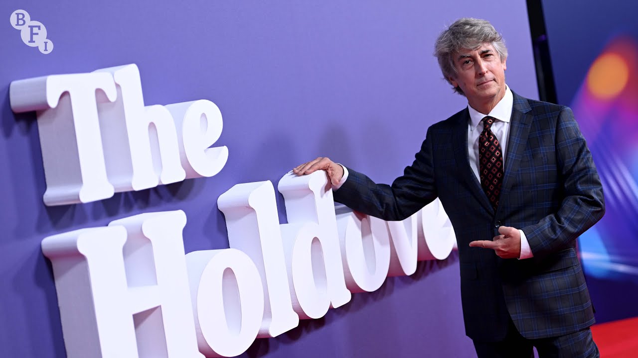 Відео до фільму Залишені | Alexander Payne brings The Holdovers to the red carpet at the BFI London Film Festival 2023