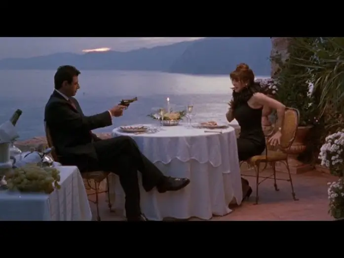 Відео до фільму Застрелити Елізабет | Shooting Elizabeth Trailer [1992]