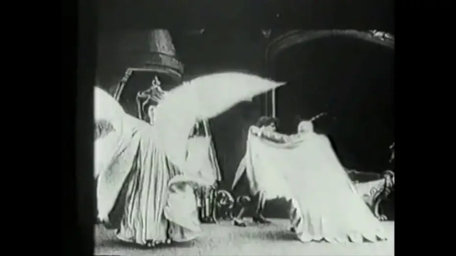 Відео до фільму Beginning of the Serpentine Dance | Création de la serpentine (1908) Beginning of the Serpentine Dance (Pathé)