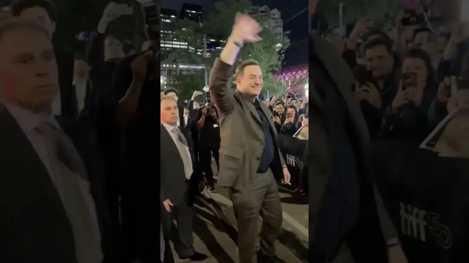 Відео до фільму Сім