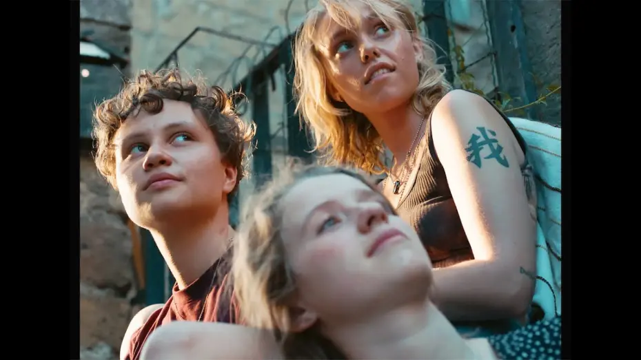Відео до фільму Dead Girls Dancing | DEAD GIRLS DANCING by Anna Roller - Trailer