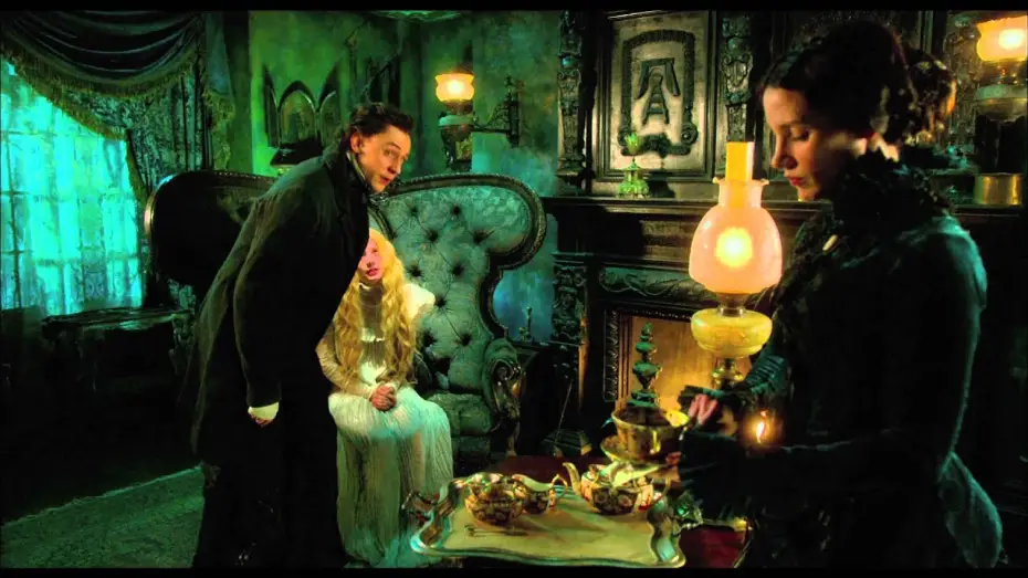 Відео до фільму Багряний пік | Thomas & Lucille Comfort Edith