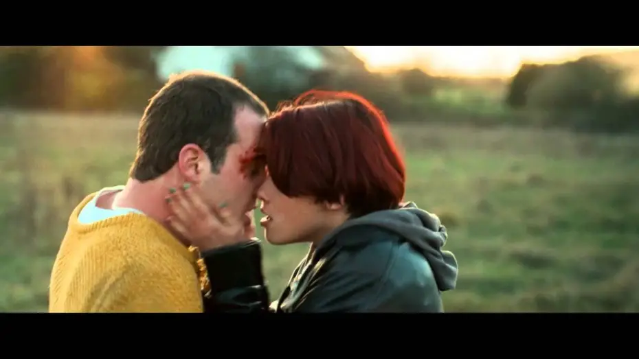 Відео до фільму Mama