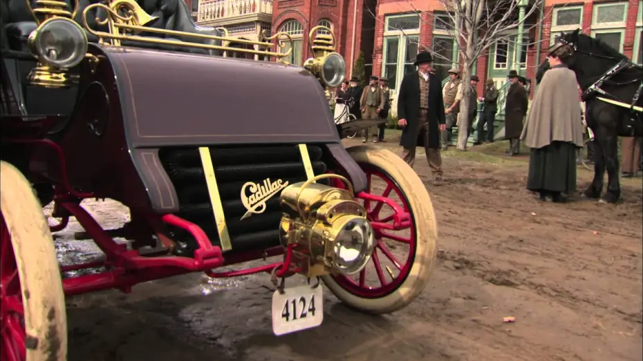 Відео до фільму Багряний пік | Industrialization