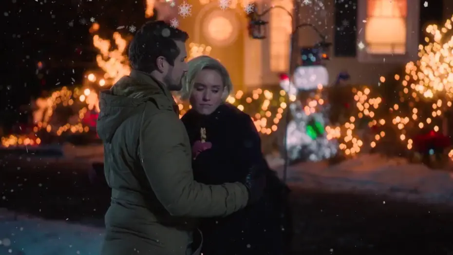 Відео до фільму Romance at Reindeer Lodge | ROMANCE AT REINDEER LODGE - Hallmark TV Commercial