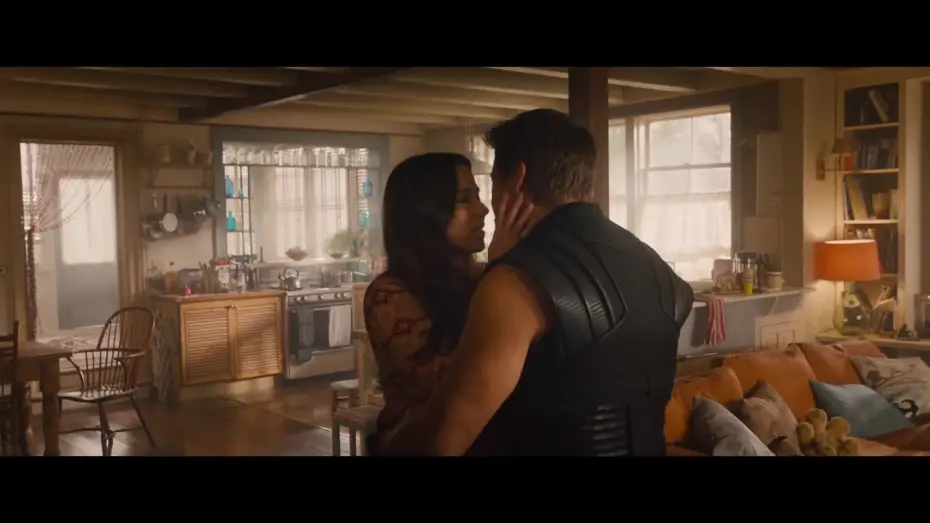 Відео до фільму Месники: Ера Альтрона | Hawkeye