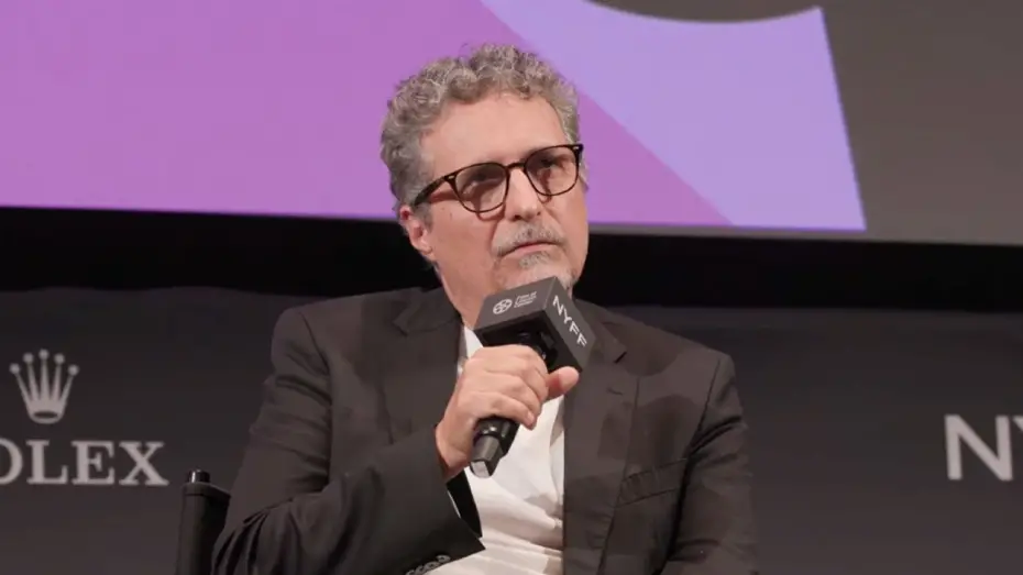 Відео до фільму Таємний агент | Kleber Mendon&ccedil;a Filho and Emilie Lesclaux on The Secret Agent