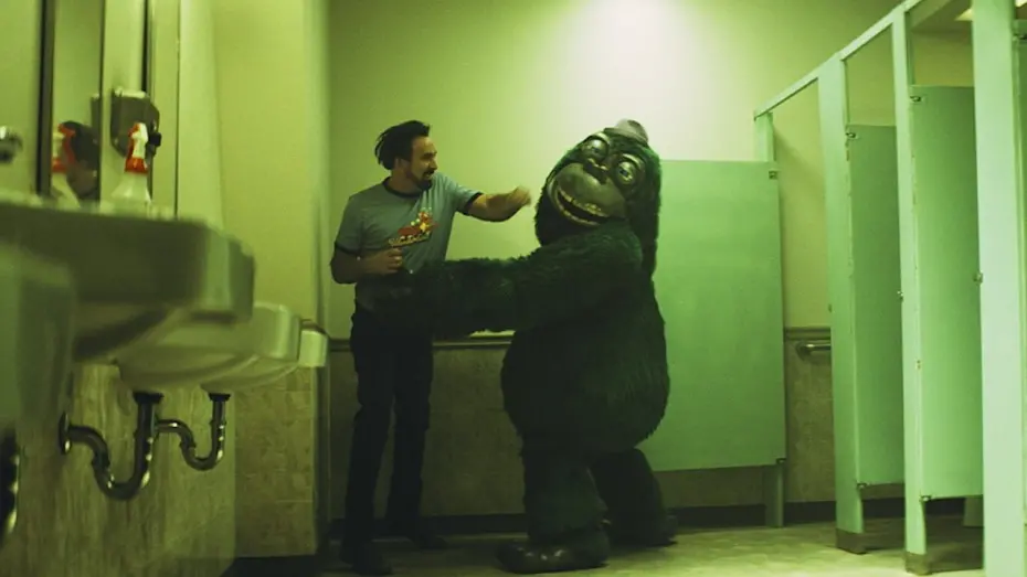 Відео до фільму Країна чудес Віллі | Nicolas Cage VS Gus Gorilla