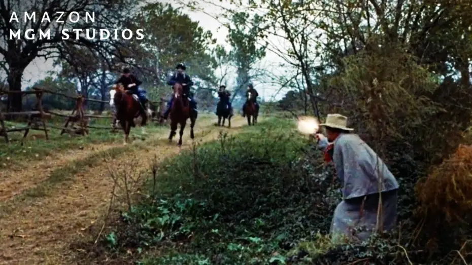 Відео до фільму The Horse Soldiers | The Soldiers Run Into an Ambush