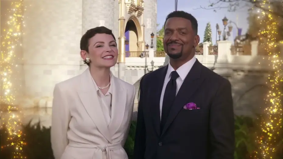 Відео до фільму Disney Parks Magical Christmas Day Parade | Disney Parks Magical Christmas Day Parade - Christmas Day on ABC