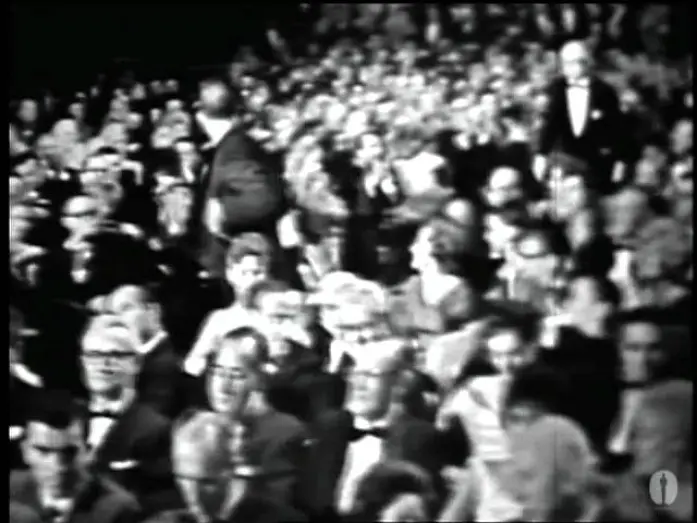 Відео до фільму Квартира | Billy Wilder winning the Oscar® for Writing‬‬‬‬ "The Apartment"