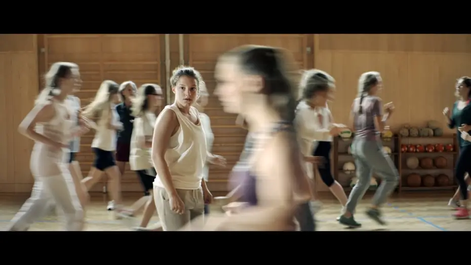 Відео до фільму L