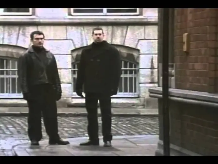 Відео до фільму Lulu on the Bridge | Lulu On The Bridge Trailer 1998