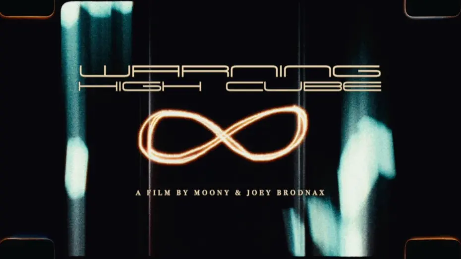 Відео до фільму moony