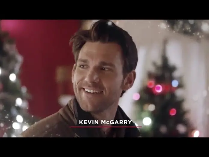 Відео до фільму Christmas Scavenger Hunt | Preview - Christmas Scavenger Hunt - Hallmark Channel