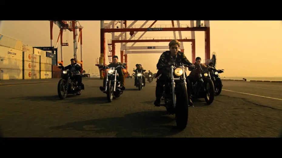 Відео до фільму High & Low The Movie | 映画『HiGH&LOW THE MOVIE』予告