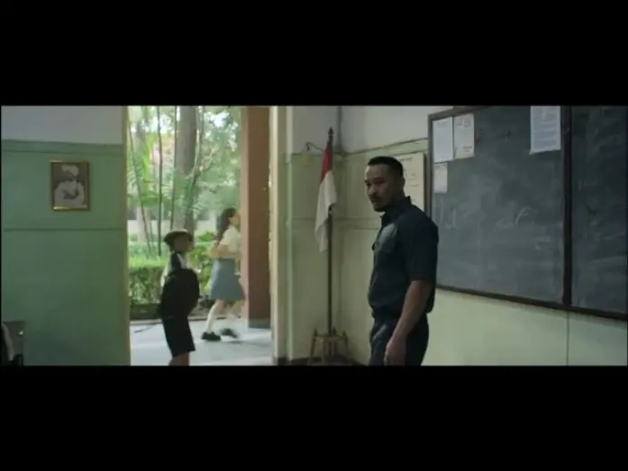 Відео до фільму The Siege at Thorn High | Official Clip | Pengepungan di Bukit Duri | #JanganLupakanMei