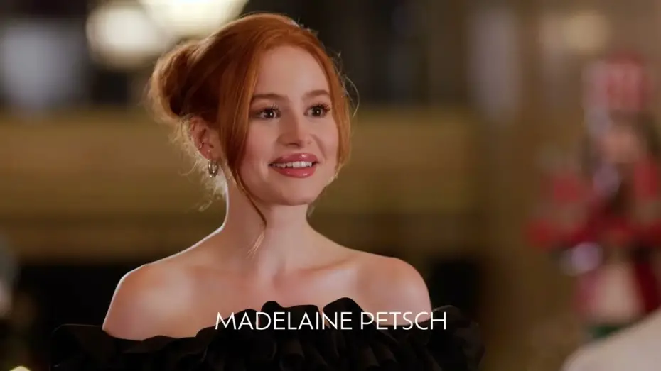 Відео до фільму Готель на свята | Official Trailer