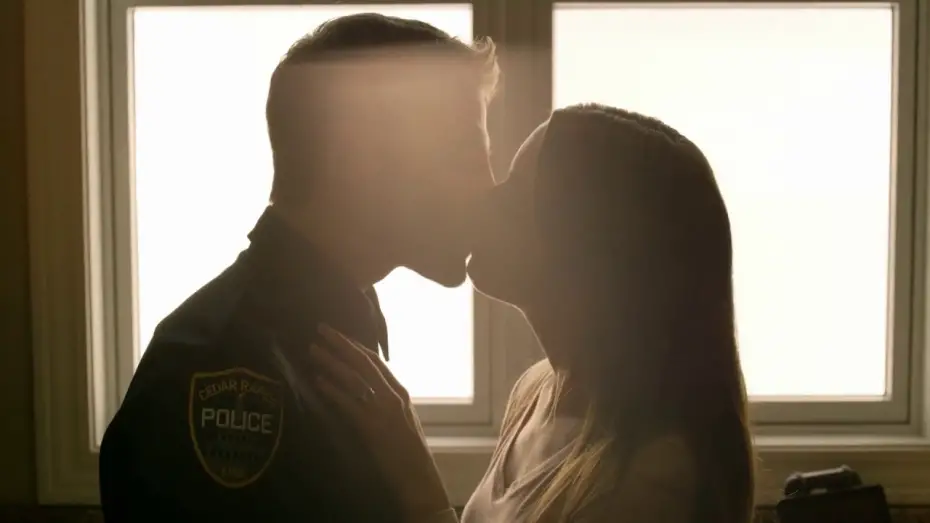 Відео до фільму Amelia 2.0 | Trailer