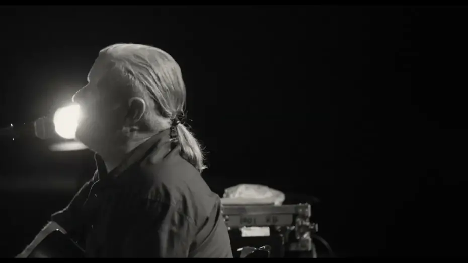 Відео до фільму Michael Gira: I Wonder If I’m Singing What You’re Thinking Me to Sing (Live Solo 2022) | Michael Gira - I Wonder If I’m Singing What You’re Thinking Me To Sing Trailer
