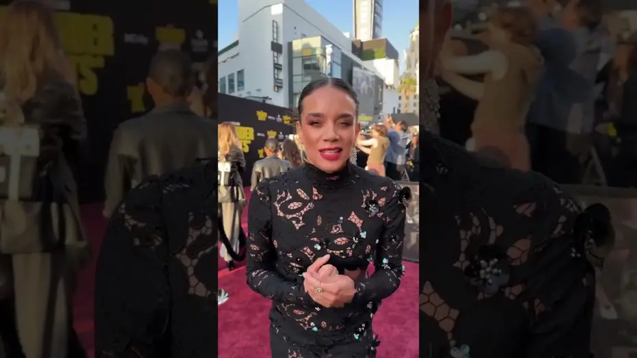 Відео до фільму Громовики | Phasing through the red carpet.