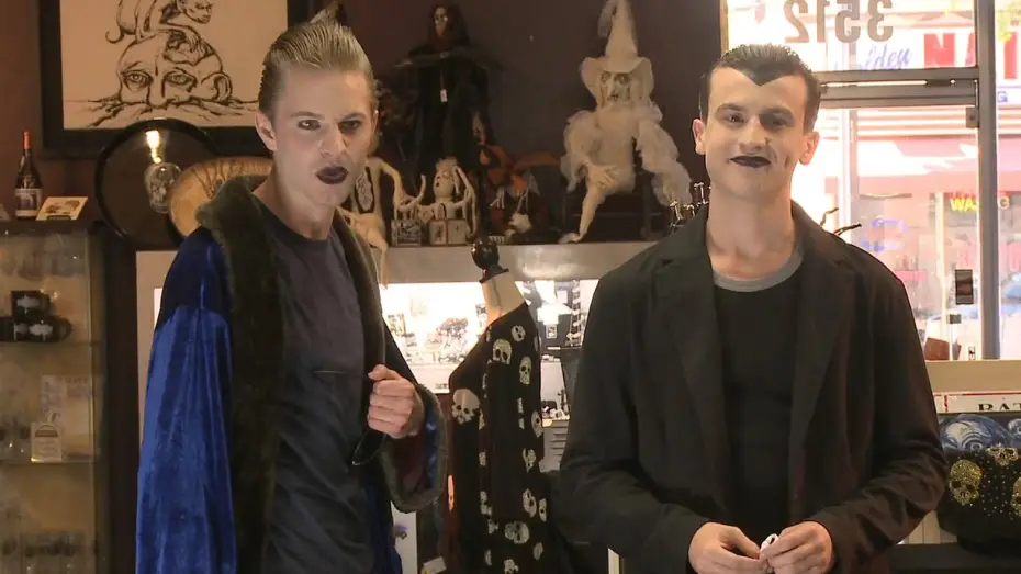 Відео до фільму My Stepbrother Is a Vampire!?! | My Stepbrother is a Vampire!?! - Trailer